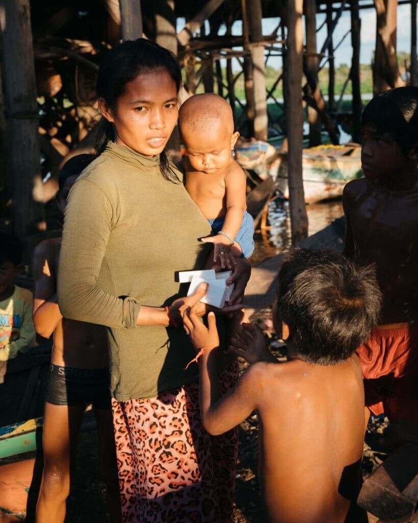 kompong-khleang-mother-children-soap