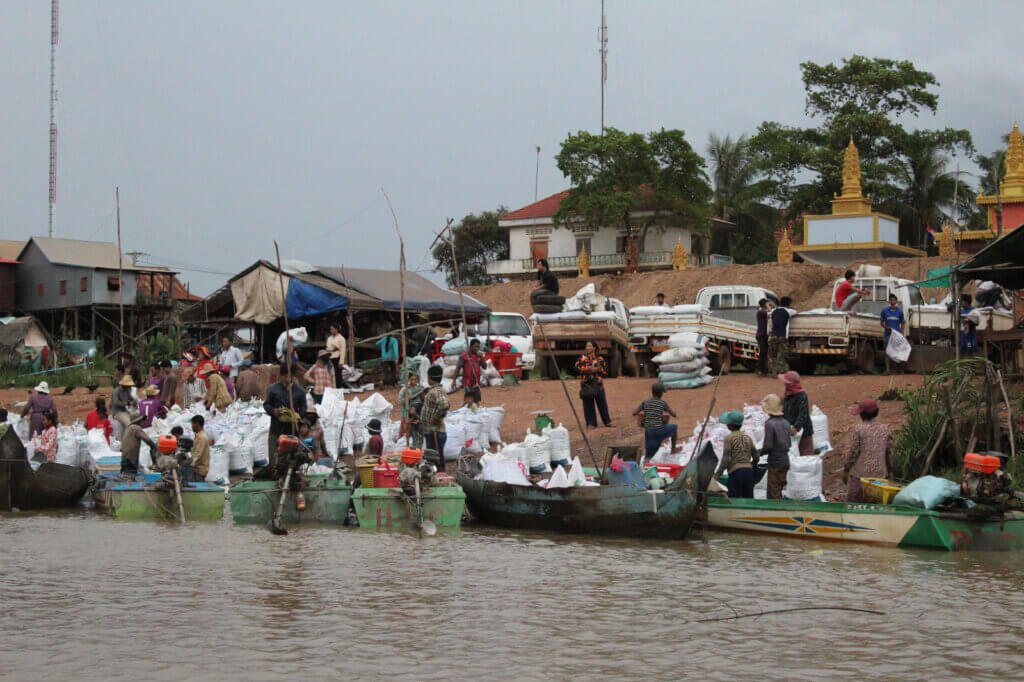 Kompong Khleang floating village, photo by Mike Porter (3)