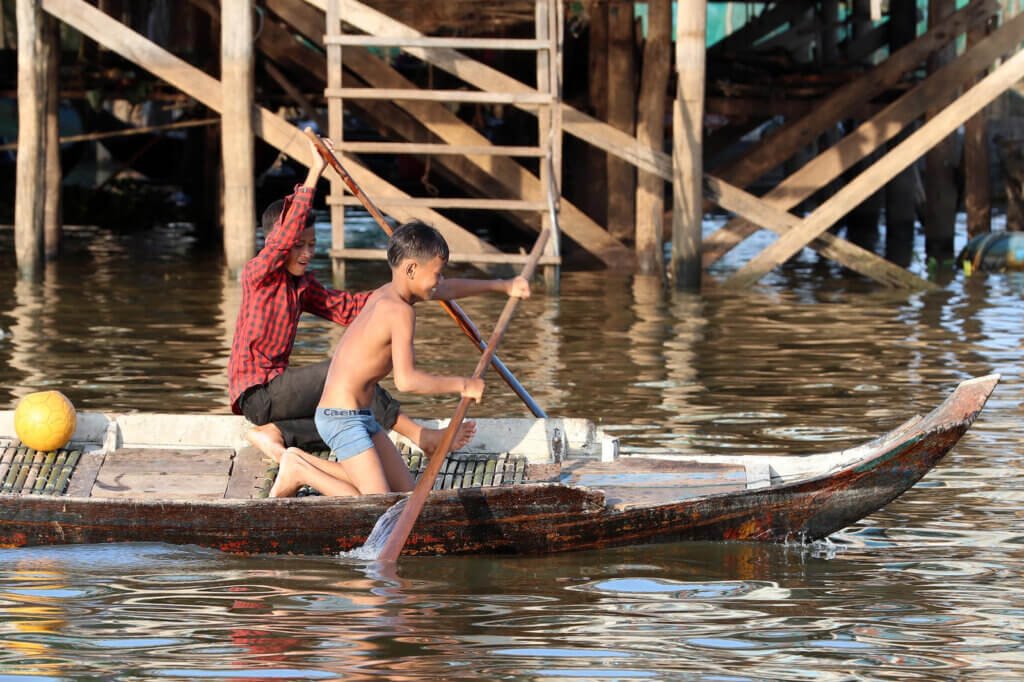 Kompong Khleang floating village tour, photo by Steven of Auckland Sports Photography (3)