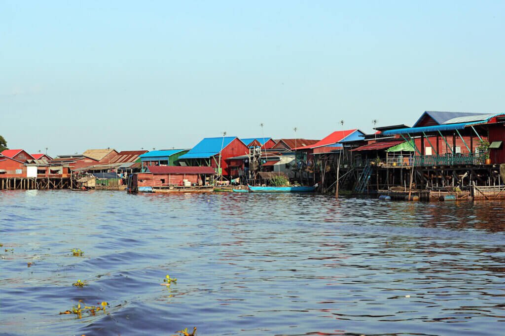 Kompong Khleang floating village tour, photo by Steven of Auckland Sports Photography (7)